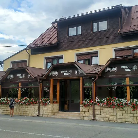 Pansion Bijela Ruza - A La Carte 3* Ravna Gora