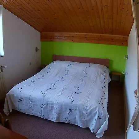Pansion I Restoran Bijela Ruza Hotel 3*