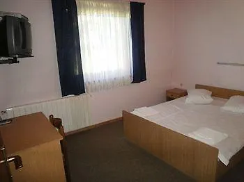 Pansion I Restoran Bijela Ruza
