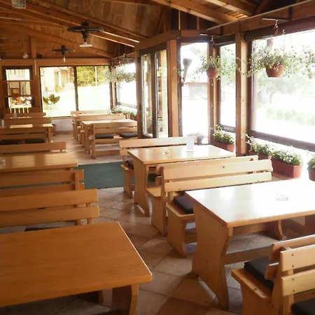Hotel Pansion I Restoran Bijela Ruza
