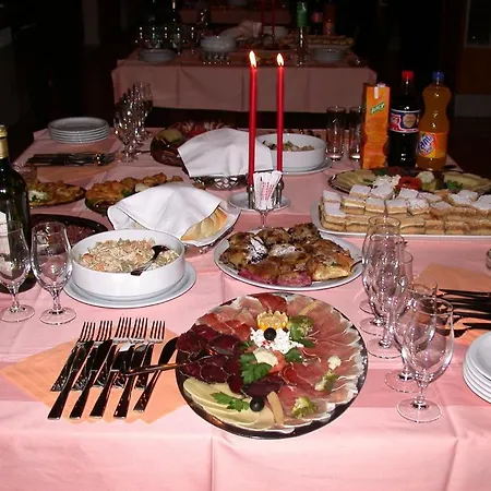 Pansion I Restoran Bijela Ruza Hotel Ravna Gora
