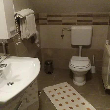 Pansion I Restoran Bijela Ruza 3* Ravna Gora