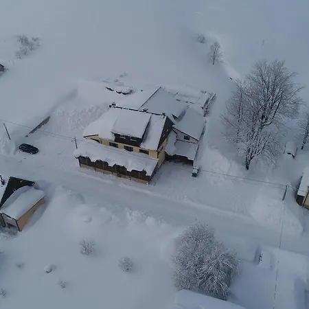 Pansion I Restoran Bijela Ruza 3*