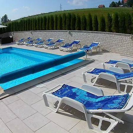 Pansion Bijela Ruza - A La Carte Hotel Ravna Gora