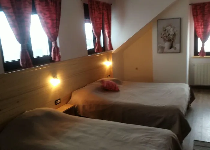 فندق Pansion Bijela Ruza - A La Carte 3*