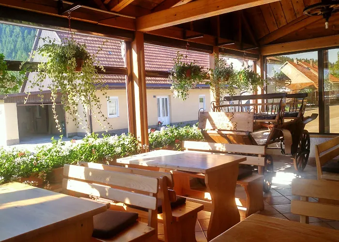 Pansion Bijela Ruza - A La Carte 3* رافنا غورا